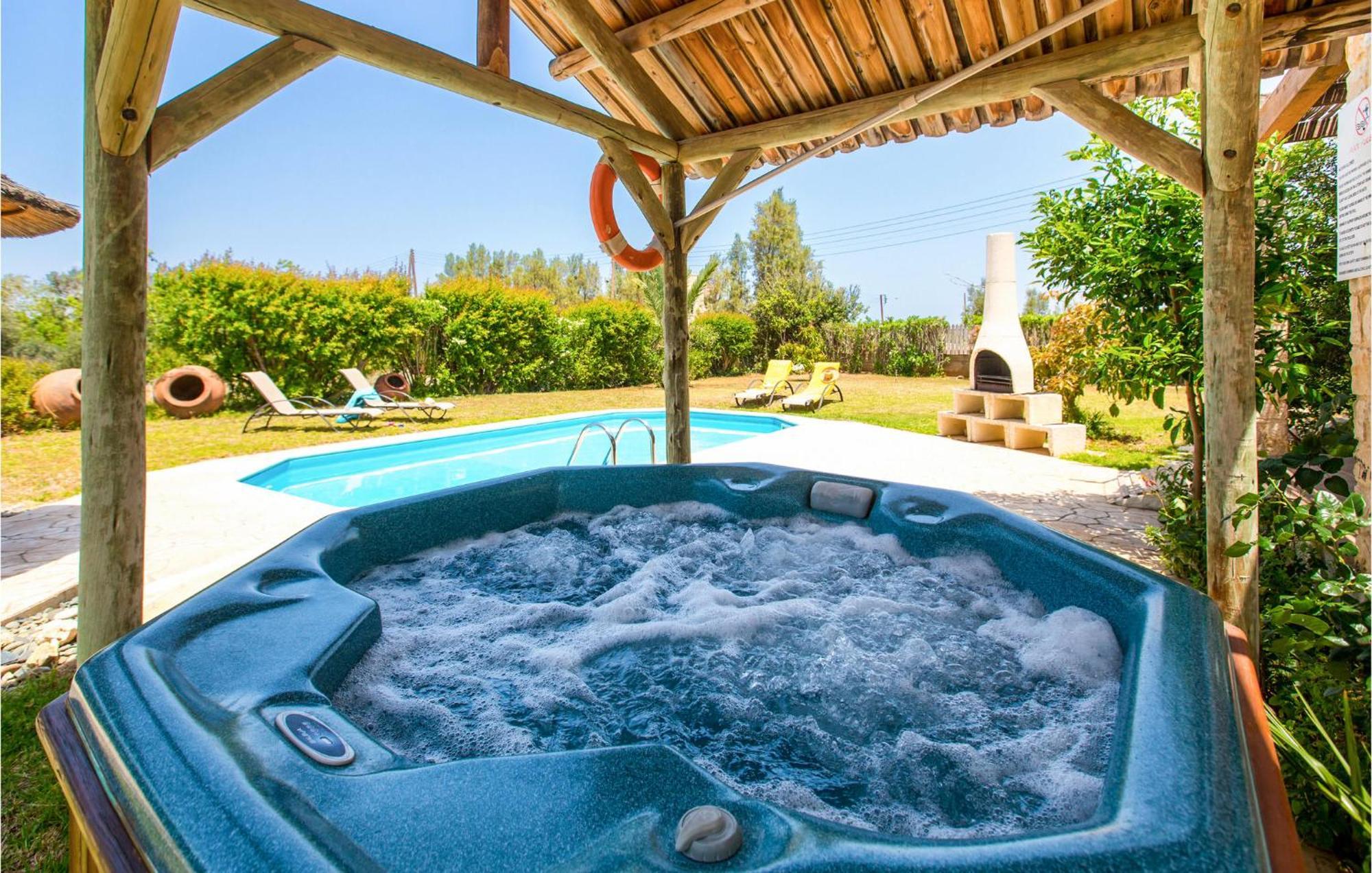 Amazing Home In Pomos With Wifi Ngoại thất bức ảnh